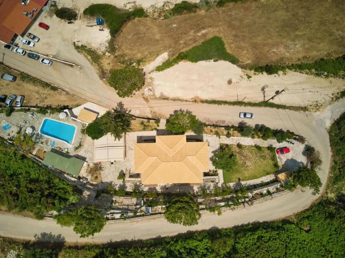 Petani Beach Suites Vóvikes Frühstückspension